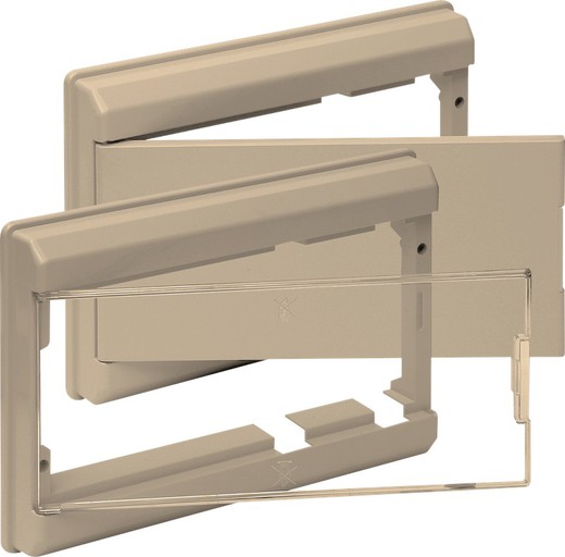Ivoren frame en deur voor dozen uit de CLASSIC-serie. Voor dozen ref. 679, 688, 697 en 703.