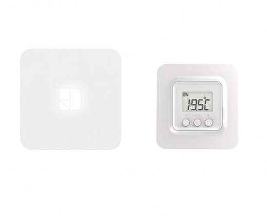 Zestaw termostatów przewodowych Tybox 5000 podłączony do podgrzewania ciepłej wody użytkowej Delta Dore 6050661