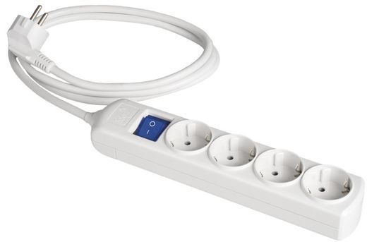 Extensão com 4 bases 2P+E, 16A 250V~. Com interruptor de luz. Cabo de 1,5m.