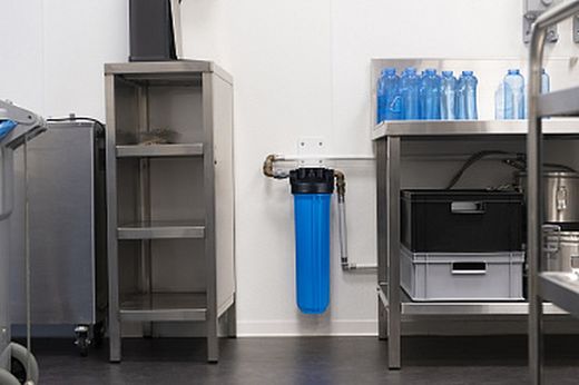 OneFlow Watts S0002188 Prevention System Pack + S0002189 Cartridge plus present av aluminiumflaska med digital temperaturindikator.